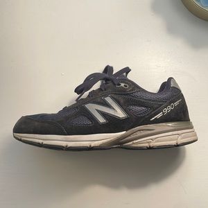 New balance 990 shoe in navy